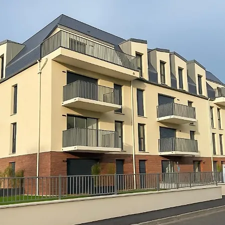 Calme Et Luxe Dans Cite Balneaire Cabourg
