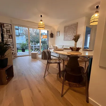 Calme Et Luxe Dans Cité Balnéaire * Cabourg