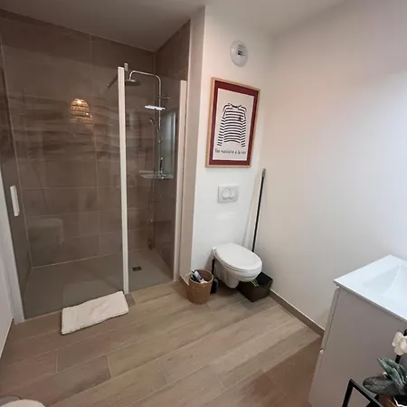 Calme Et Luxe Dans Cité Balnéaire