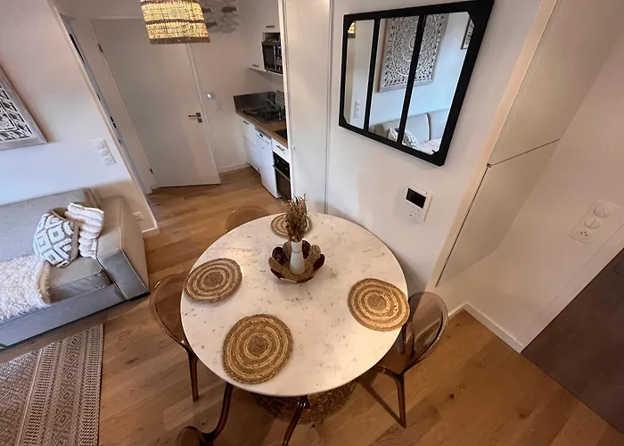 Апартаменты Calme Et Luxe Dans Cite Balneaire *